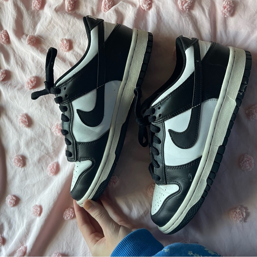 Nike Panda Dunks